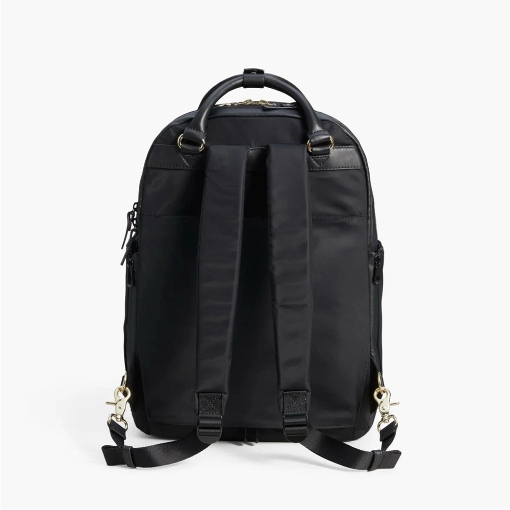 Lo & Sons rowledge Black nlyon/ leather leather Backpack - Picture 2 of 13